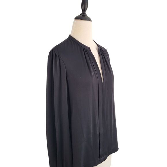 DVF Silk Billow Blouse Womens 12 Black Split V-neck Minimalist Quiet Luxury Work - Picture 2 of 14